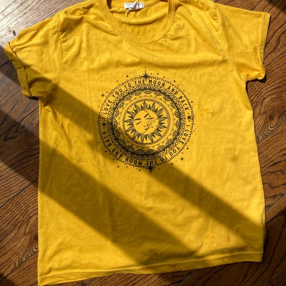 Graphic yellow tee - Picture 2 of 4